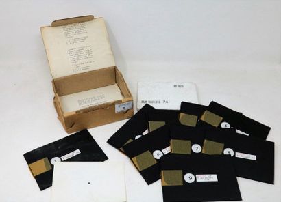 null Jean ROUALDES

Signal, 4, mai 1974

une boite en carton contenant des feuilles...