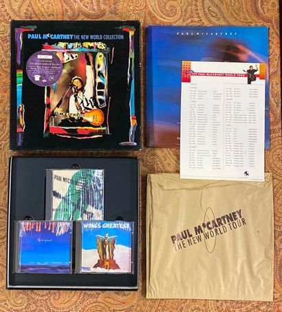 The Beatles & Co 1 x box (3 x Cd) - Paul McCartney "New World Tour"

Badge and Tee-shirt...