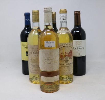 BORDEAUX Lot de six (6) bouteilles:

- Une (1) bouteille - Les Hauts de Smith, 2014,...