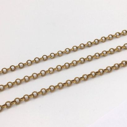 null Long CHAIN GILETIERE in yellow gold (750 thousandths) with openwork round mesh....
