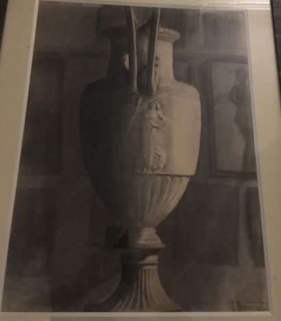 null Ecole du XXe siècle

"Etude de vase grec

Trois Fusains. A vue 64 x 46 cm (manques)....