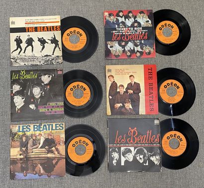THE BEATLES Six disques Ep - The Beatles

Label Odéon SOE orange

VG à EX(marque...