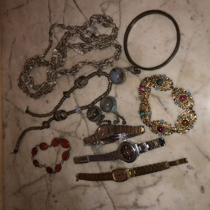 null Lot of fake jewellery and metal watches