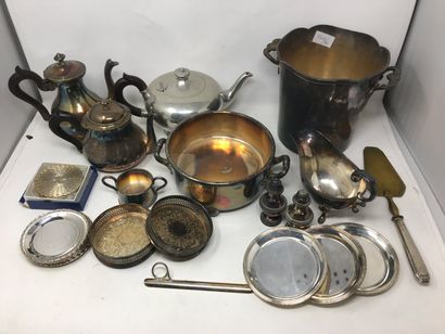 null Metal set: bowls, bucket, teapots, saltcellars, sauceboat, pie pan with silver...