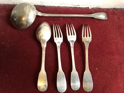 null Silver lot (950/00) comprising:

- one spoon, numbered F. G., 18th century punches,...