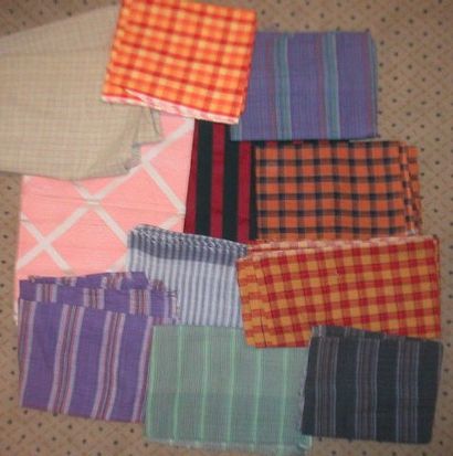 null Combination of woven and printed fabrics, stripes and checks.12 different d...