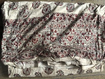 null Grand sofreh en kalamkari, Perse, XIXe siècle, coton imprimé à la planche d’une...