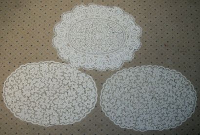 null Pair of lace doilies from Bruges and a lace doily with snow dot.
