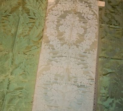 null Three widths of damask, Hamot, 18th century style, green and cream, large decoration...
