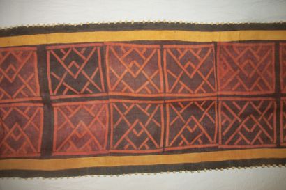 null Kuba dance cloth, Congo, tinted raffia, brown background, red decor of geometrical...