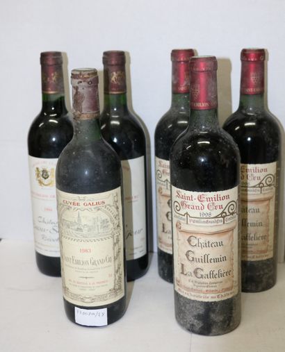 BORDEAUX Lot de six (6) bouteilles:

- Une (1) bouteille - Cuvée Galius, 1983, GC...