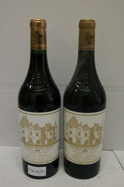 BORDEAUX Two (2) bottles - Château Haut Brion, 1994, CC de Graves, Pessac-Leogna...