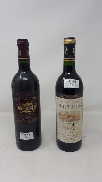 BORDEAUX Lot de deux (2) bouteilles:

Une (1) bouteille - Château Andron, 1998, Cru...