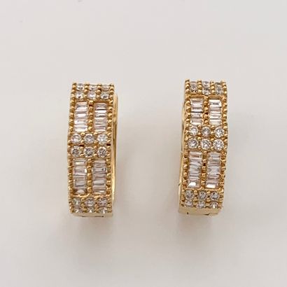 null Pair of yellow/pink gold (750‰) "creole" EARRINGS paved with brilliant-cut,...