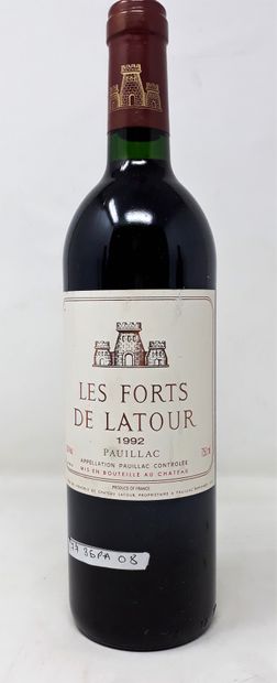 BORDEAUX Une (1) bouteilles - Les Forts de Latour, 1992, Pauillac, Second vin du...