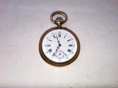 null Pocket watch in yellow gold (750/°°), numbered case, white enamelled dial, hours...