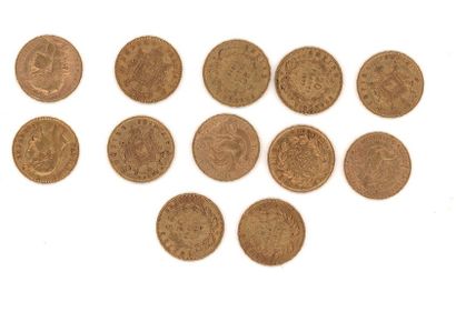 null Douze (12) pièces de 20 francs français or

Poids: 77,09 g (frottées, usées...