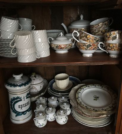 null Lot de céramiques et porcelaines : service à thé café Villeroy & Boch, pots...