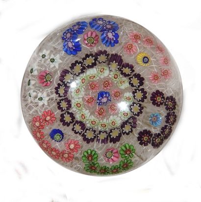 CLICHY 
CLICHY - Paperweight with polychrome Cs and polychrome cakes in concentric...