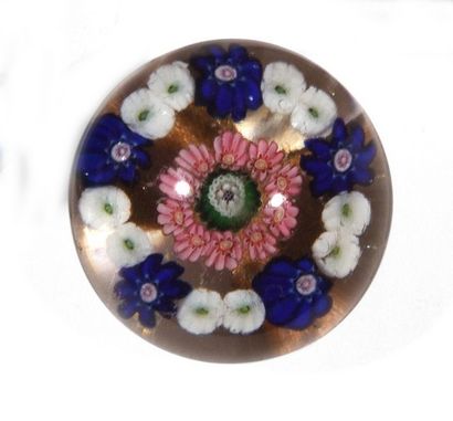 CLICHY 
CLICHY - Miniature paperweight with a circle of white and blue candies and...
