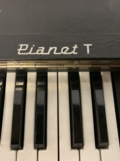 null PIANO ELECTRIQUE, HOHNER Pianet T

(traces d'usure)