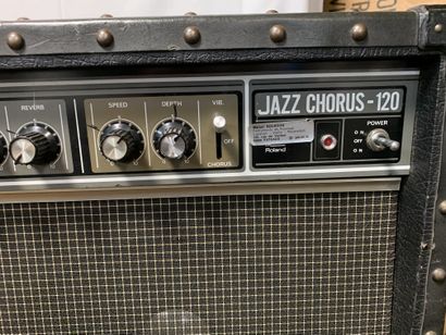 null COMBO GUITARE, ROLAND JAZZ CHORUS JC 120

n° 196824

(traces d'usure)