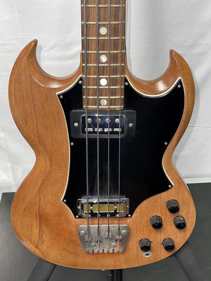 null ELECTRIC BASS GUITAR, SG shape

Varnished wood

(visible hole in the back)

With...