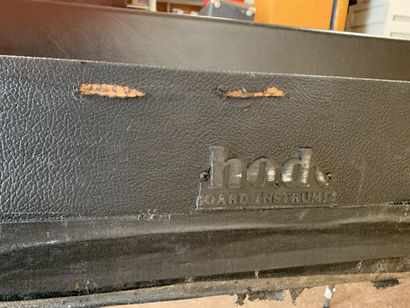 null PIANO ELECTRIQUE, RHODES MARK II STAGE, 73 notes, accord 442

n° 3080

(traces...