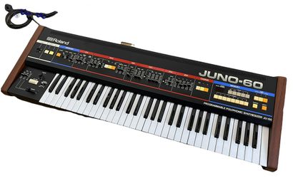 null 
* SYNTHETISEUR analogique, ROLAND JUNO 60




n° 231690




