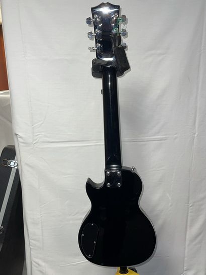null ELECTROGUITAR for children, Les Paul copy, with the mention "Nashville".

Black,...