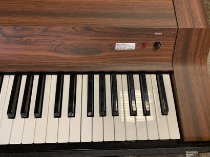 null PIANO ELECTRIQUE, YAMAHA CP30

(traces d'usure)