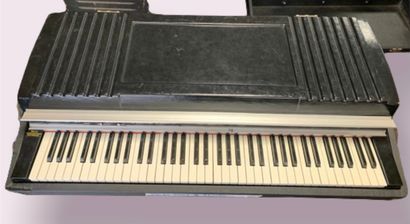 PIANO ELECTRIQUE, RHODES MARK II STAGE, 73...