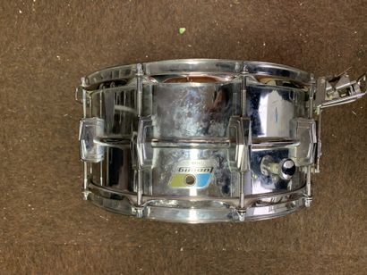 null CAISSE CLAIRE, LUDWIG 6''

(trace d'usure)