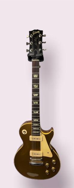 null 
ELECTRIC GUITAR, GIBSON Les Paul, Gold top, P90 type pickups, Grover mechanics




n°...