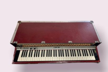 null 
PIANO ELECTRIQUE, FENDER RHODES MARK I STAGE, 73 notes, accord 440




n° 2580




(traces...