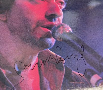 Dédicacé *Un disque 33T - Serge Gainsbourg, enregistrement public au théâtre Le Palace

Signé...
