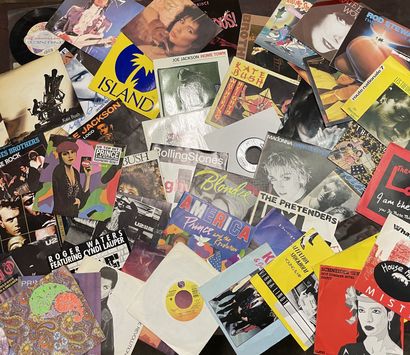 Lot mystère Cinquante disques Ep/45 T - Pop 80/90's

Etats non vérifiés, aucune réclamation...