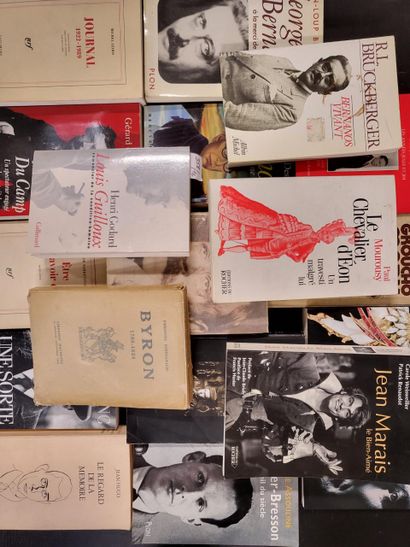 VARIA HISTOIRE, BIOGRAPHIES. 

Lot de livres dont Paul MOUROUSY, Le Chevalier d'EON,...