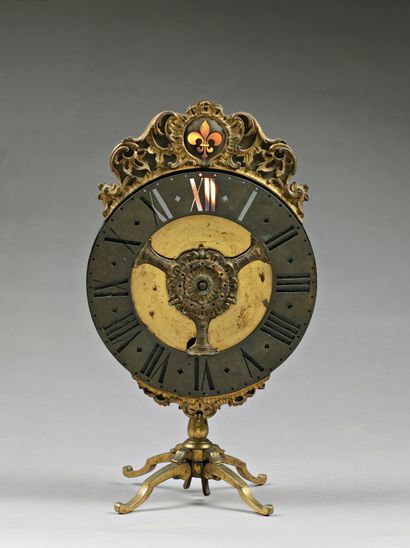 null Pendule nocturne

XVIIIe siècle

32,5 x 18 cm

Manque le balancier.