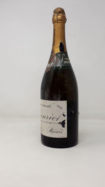 null Un (1) magnum - Champagne Henriot, brut Souverain, 1928 (niveau épaule, bouchon...