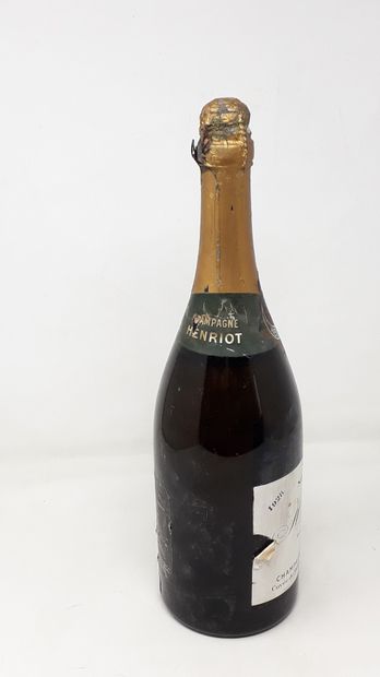 null Un (1) magnum - Champagne Henriot, brut Souverain, 1928 (niveau épaule, bouchon...