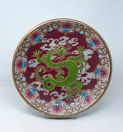null LONGWY - Grand plat rond en céramique à décor de dragon, illustré par Rolande...