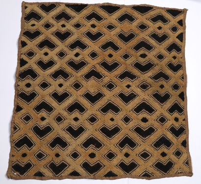 null Set of two Kasai velvets with typical geometric patterns.

55x55cm and 55x6...