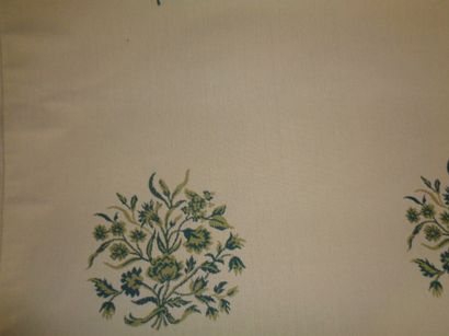 null Velours épinglé mélangé laine EDMOND PETIT Augereau, style du XVIIIème siècle,...