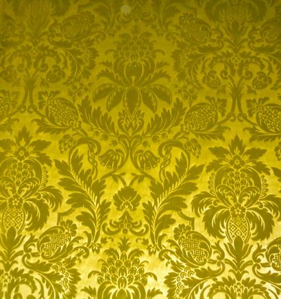 null Prairie green embossed velvet, Infinity, Lelièvre, Regency style, decorated...