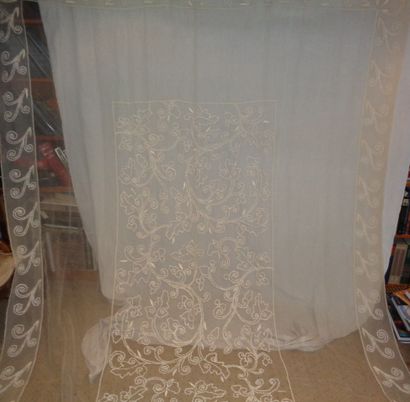 Polyester veil embroidered with arabesque...