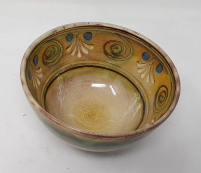 null FRITSCHEN Von Geneviève

Glazed earthenware bowl decorated with a frieze, mark...