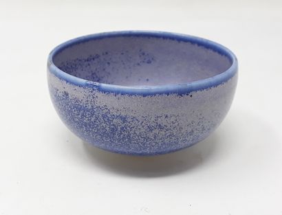 null BUCHHOLTZ Jacques (1943)

Small blue porcelain bowl, signed and n° 170 under...