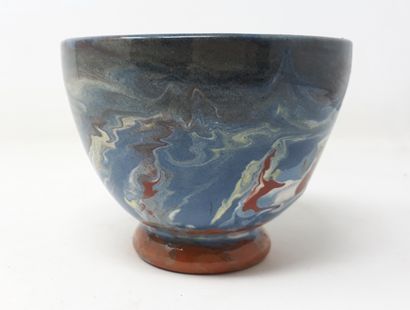 MESCHIA Sylvian

Earthenware bowl with decoration...