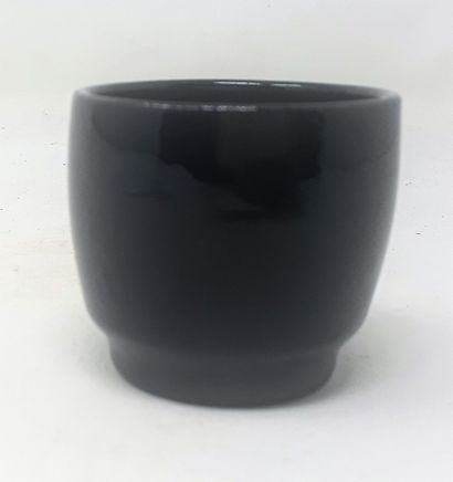  DUROSELLE Xavier 
Bowl with alcohol in stoneware with black glaze, n°353 under heel...